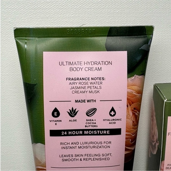 Bath and Body Works Rose Floral Body Care Gift Set NWT - Picture 4 of 4